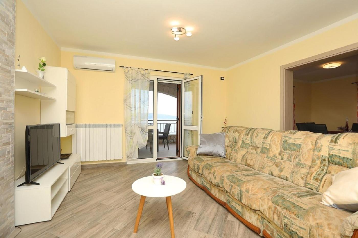 Victory Ravni Apartment Room photo